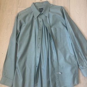 Jos A Bank Men’s Buttondown
